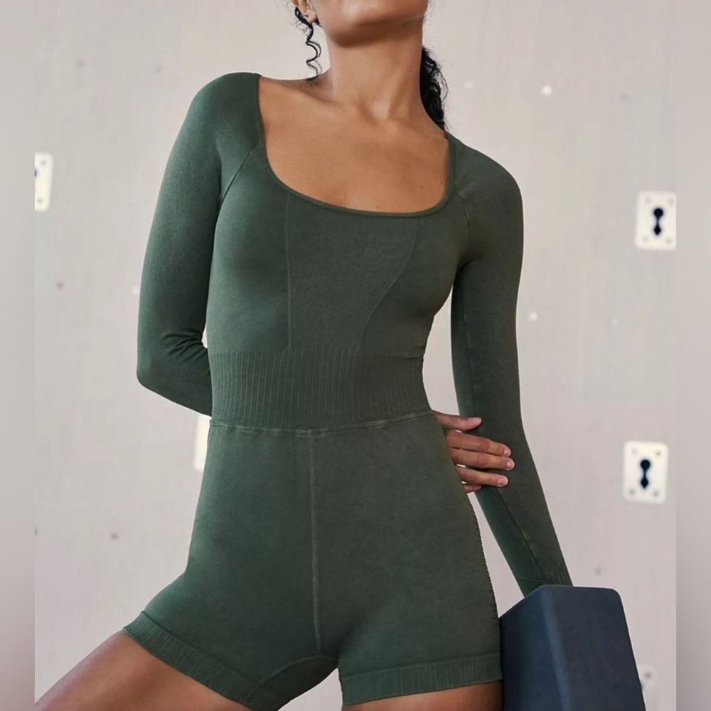 Free People Good Karma Long Sleeve Runsie Green Size XS/S NWOT $108.00 - Picture 1 of 11